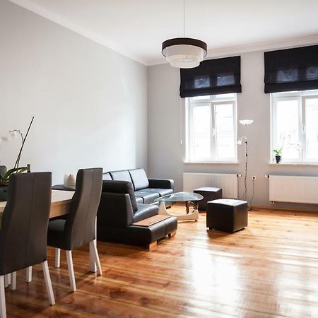Czar Garbar Apartment Poznan Exterior photo
