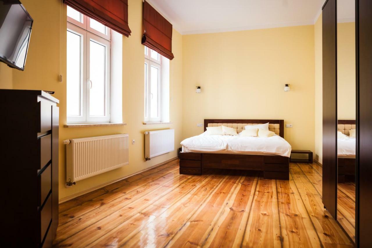 Czar Garbar Apartment Poznan Exterior photo