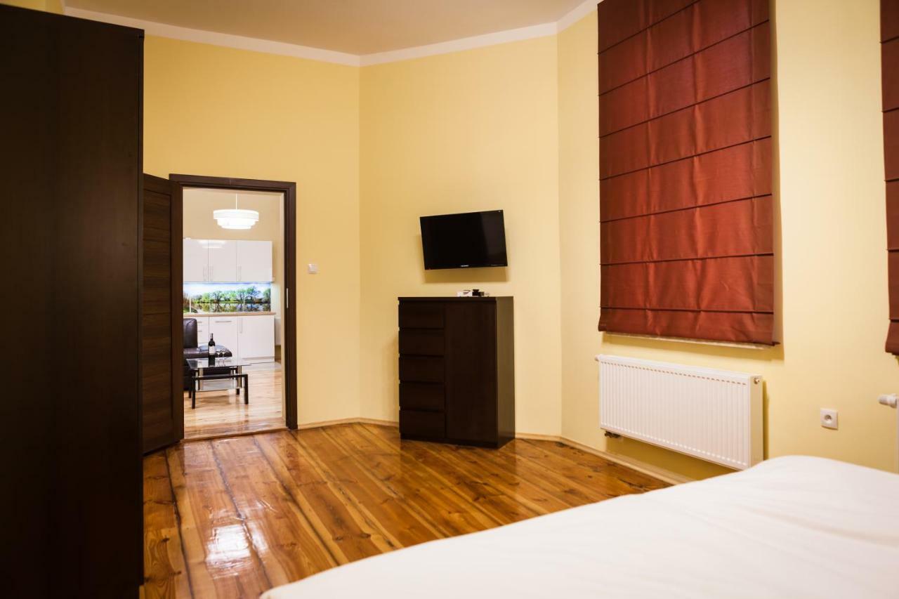 Czar Garbar Apartment Poznan Exterior photo