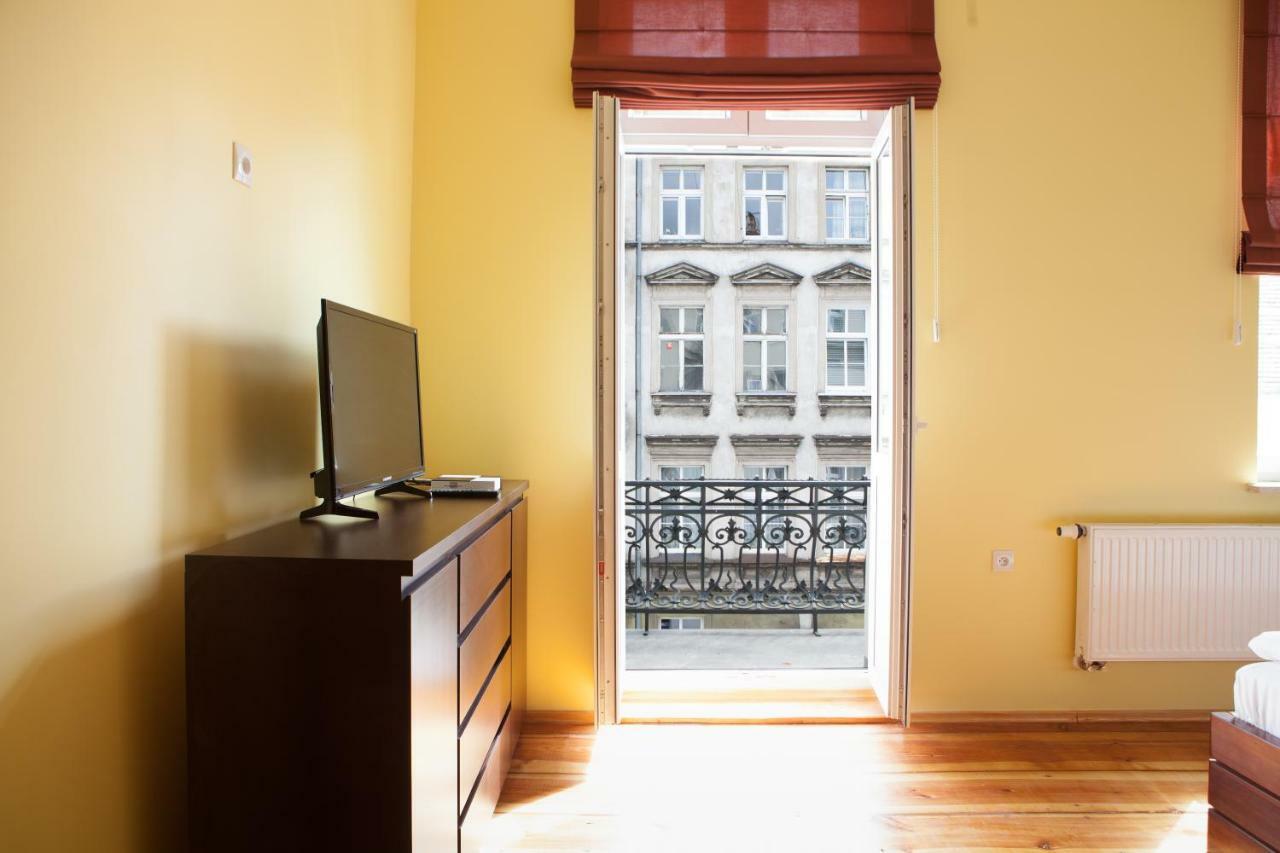 Czar Garbar Apartment Poznan Exterior photo